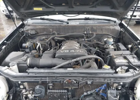 2003 Toyota Sequoia Limited V8 z USA, uszkodzony, nr VIN 5TDBT48A13S141973